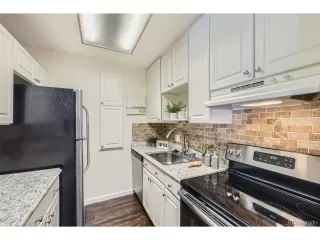 Photo #4: 8954589 Listing