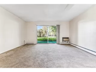 Photo #5: 8954906 Listing