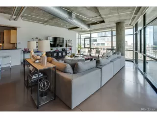 Photo #4: 8958769 Listing 