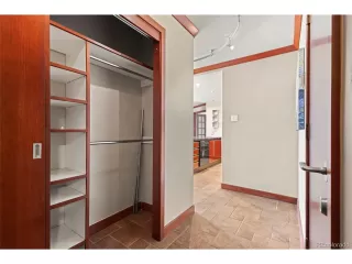 Photo #6: 8959622 Listing 