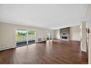 Photo #4: 8960089 Listing