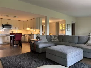 Photo #5: 8960089 Listing