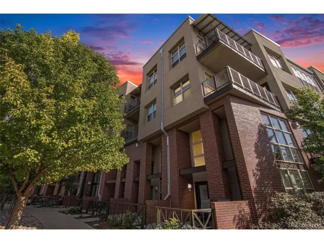 MLS: 8961383 Condo For Sale