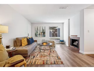 Photo #4: 8961811 Listing
