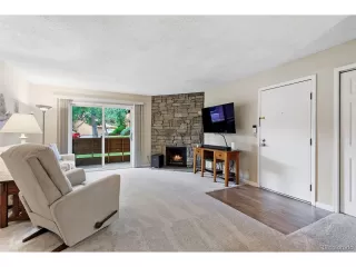 Photo #6: 8962798 Listing