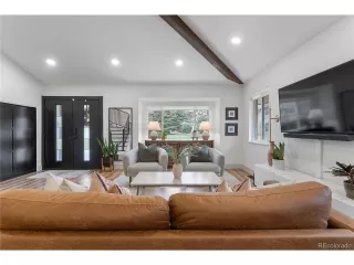 Photo #4: 8963695 Listing