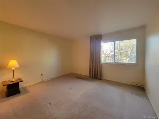 Photo #6: 8963767 Listing