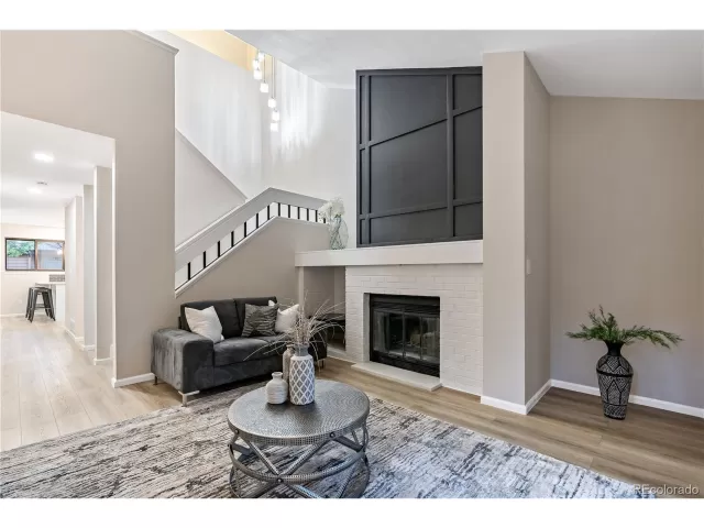 MLS: 8963985 Condo For Sale