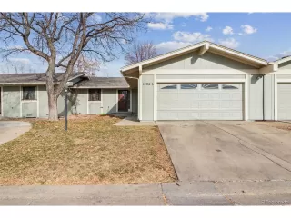 More Details about MLS # 8967162 : 12062 E MAPLE AVE AURORA CO 80012