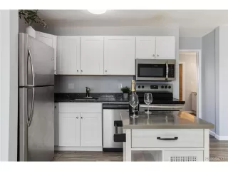 Photo #6: 8967247 Listing