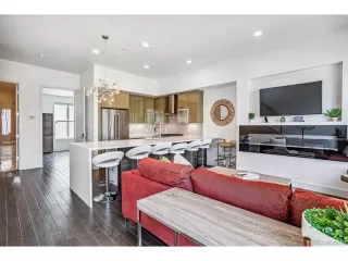 Photo #4: 8968823 Listing 