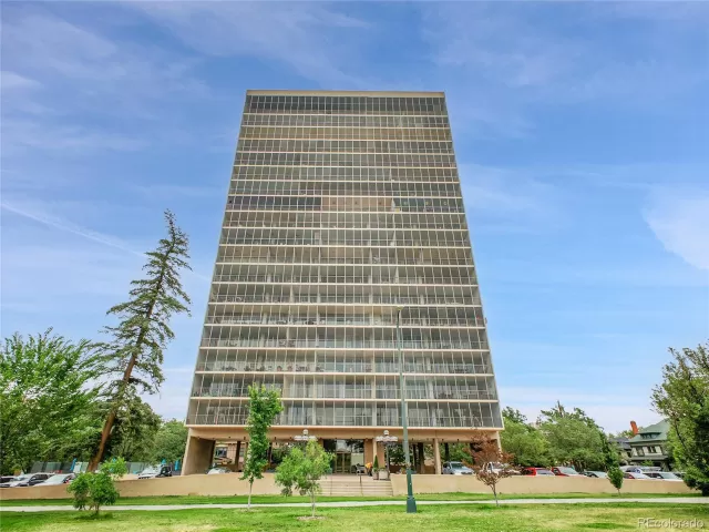 MLS: 8969404 Condo For Sale