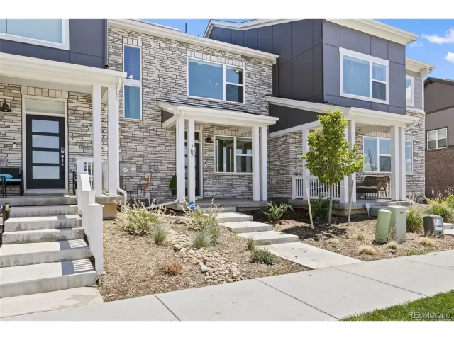 MLS: 8969513 Condo For Sale