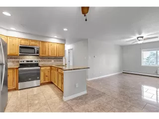 Photo #5: 8970565 Listing