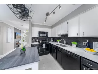 Photo #4: 8971423 Listing