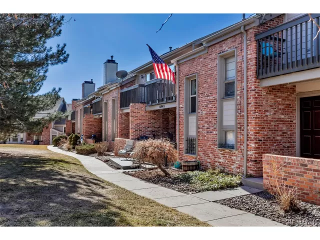 MLS: 8971859 Condo For Sale