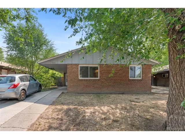 MLS: 8973375 Condo For Sale