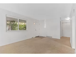 Photo #6: 8973375 Listing