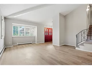 Photo #4: 8976677 Listing