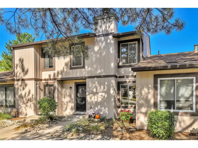 MLS: 8978397 Condo For Sale