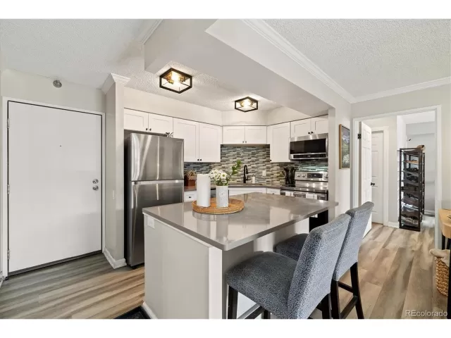 MLS: 8980006 Condo For Sale