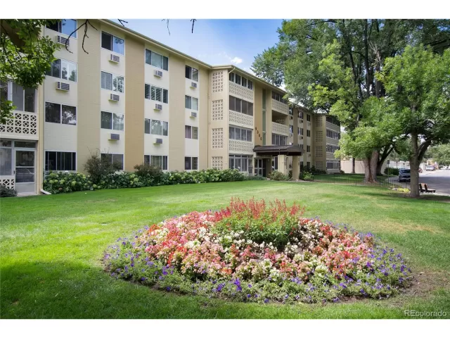 MLS: 8983491 Condo For Sale