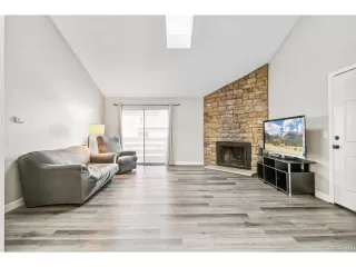 Photo #6: 8984874 Listing