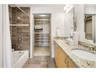 Photo #4: 8985412 Listing