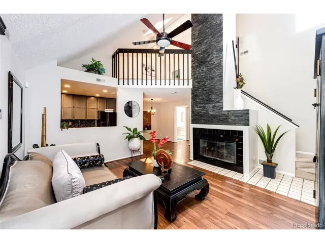 MLS: 8986905 Condo For Sale