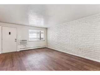 Photo #6: 8994067 Listing