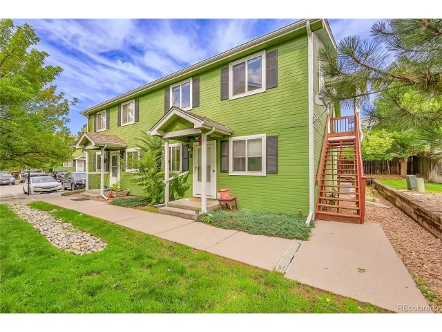 MLS: 8995816 Condo For Sale