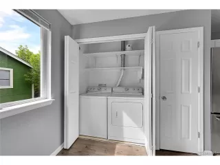 Photo #3: 8995816 Listing 