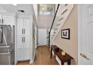 Photo #3: 8996301 Listing