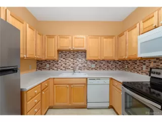 Photo #5: 8997995 Listing 