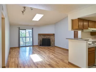 Photo #6: 8998560 Listing