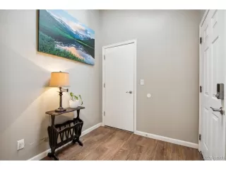 Photo #2: 8998600 Listing