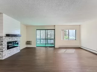 Photo #4: 8998628 Listing