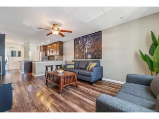 Photo #3: 9000120 Listing