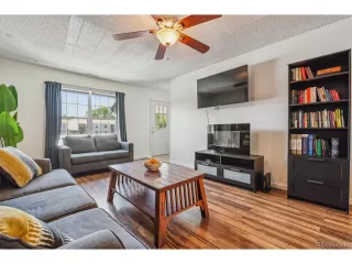 Photo #6: 9000120 Listing