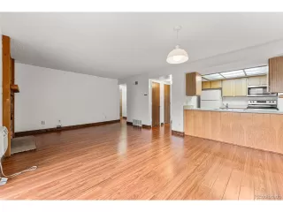 Photo #5: 9000921 Listing