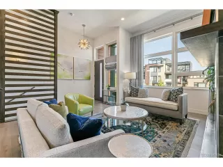 Photo #6: 9001324 Listing