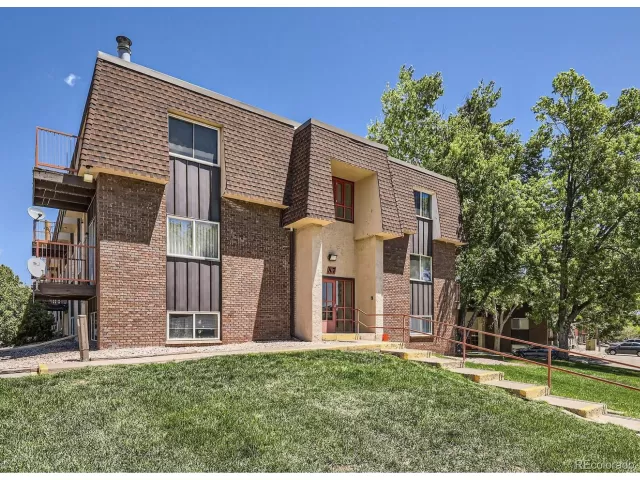 MLS: 9002765 Condo For Sale