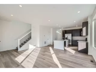 Photo #2: 9005330 Listing