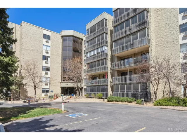 MLS: 9013633 Condo For Sale