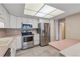 Photo #4: 9013633 Listing