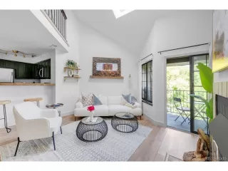 Photo #2: 9018290 Listing