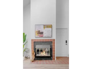 Photo #5: 9018290 Listing