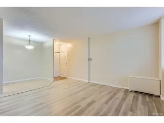 Photo #3: 9019596 Listing