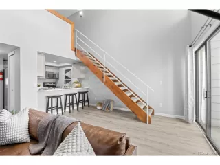 Photo #4: 9023000 Listing