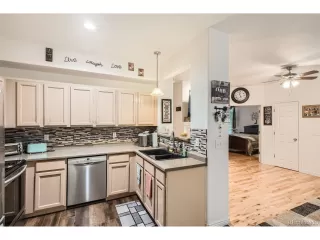 Photo #4: 9023159 Listing 